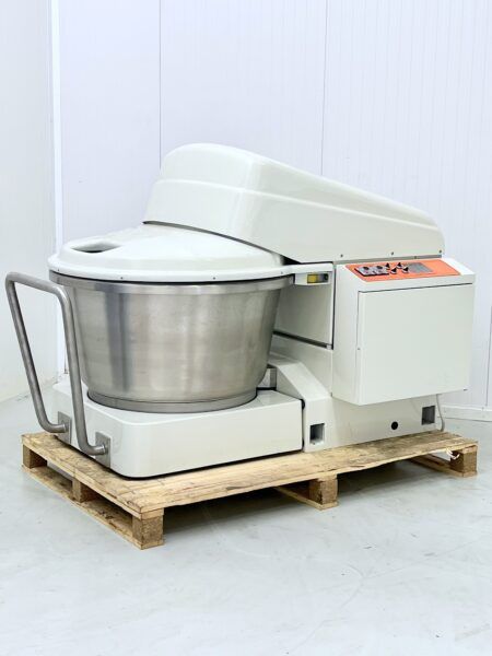 WP UC120 A spiral mixer