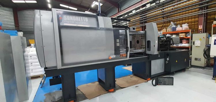 Sandretto série 9 860/2300 230 T