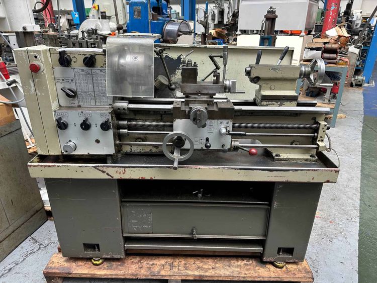 Harrison Gap Bed Lathe 2500 rpm M300