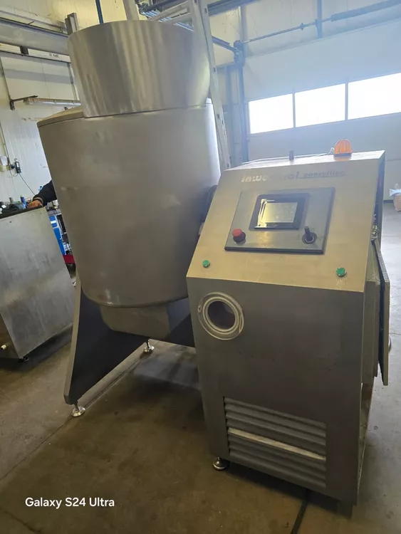 INVESTPOL MA 300 Vacuum Tumbler