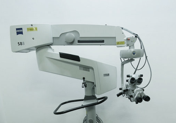 ZEISS Opmi Visu 210 S88 Surgical Microscope