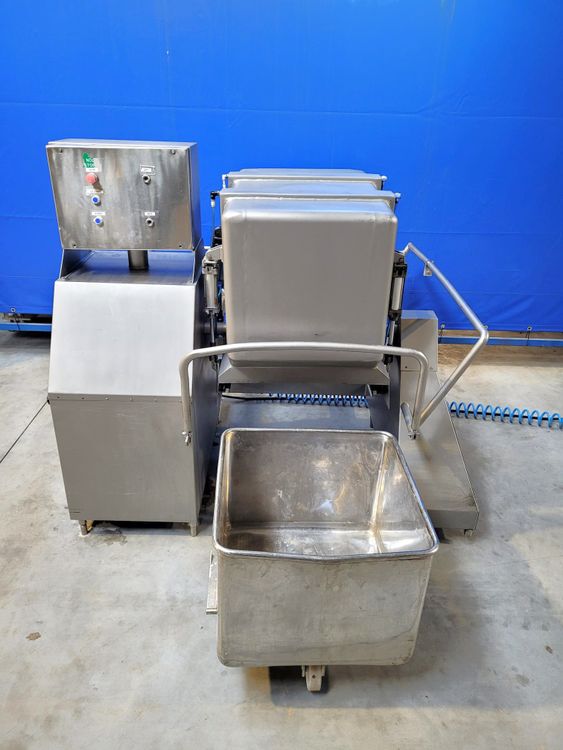 Meat bin mixer