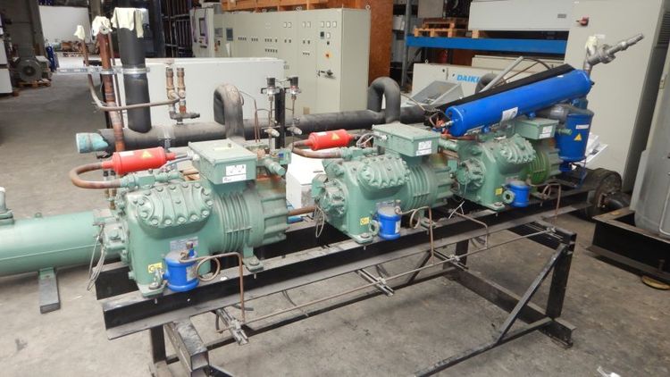3 Bitzer 4G-30.2Y  Cooling capacity: 162 kW