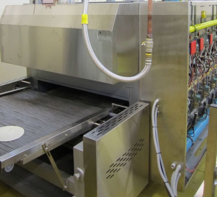 Infrared high temperature bread baking tunnel oven