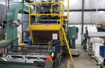 Uniloy 350R4, 3 Head Blow Molder