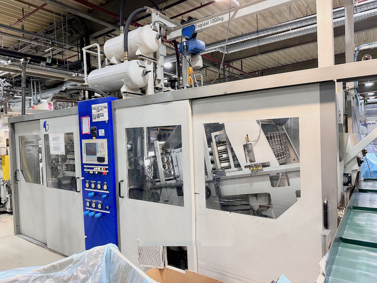 Gabler M91 Thermoforming machine with tilting table