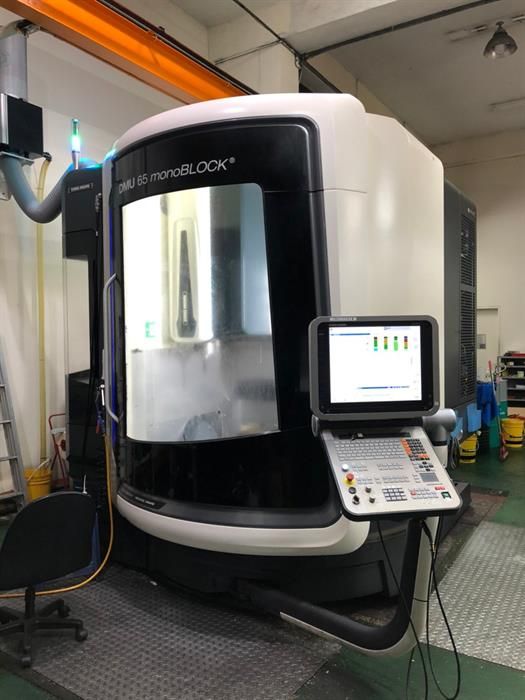 DMG MORI DMU 65 MONOBLOCK 5  Axis