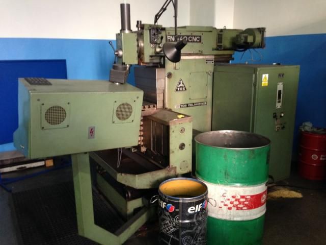 TOS FNG 40 CNC Vertical Variable Speed
