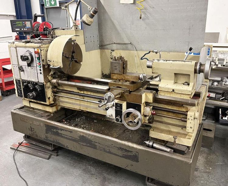Harrison Gap Bed Centre Lathe 1600 rpm M500 530 x 1000 mm