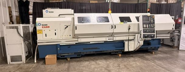 Romi Siemens 802D 1,000 RPM Spindle motor: 40 HP C680 2 Axis