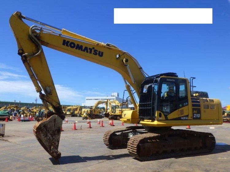 Komatsu PC210-11 Tracked Excavator