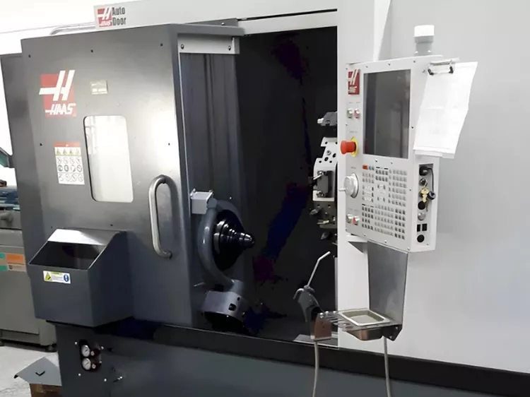 Haas HAAS CNC Control 4,000 RPM ST-20 2 Axis