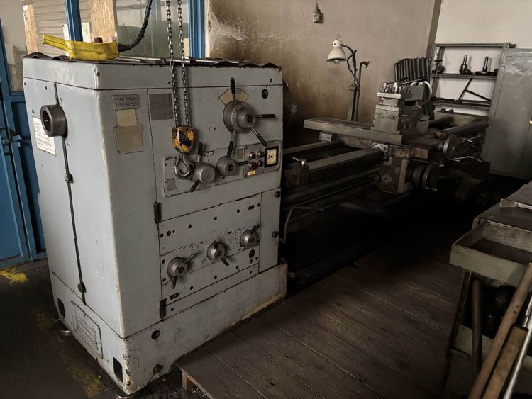 Saro Engine Lathe Variable Speed SNA 800x3000