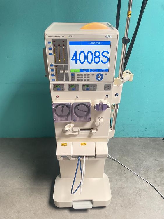 2  Care 4008S dialysis machine