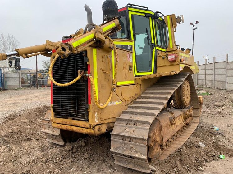 Caterpillar D6T Track Buldozer