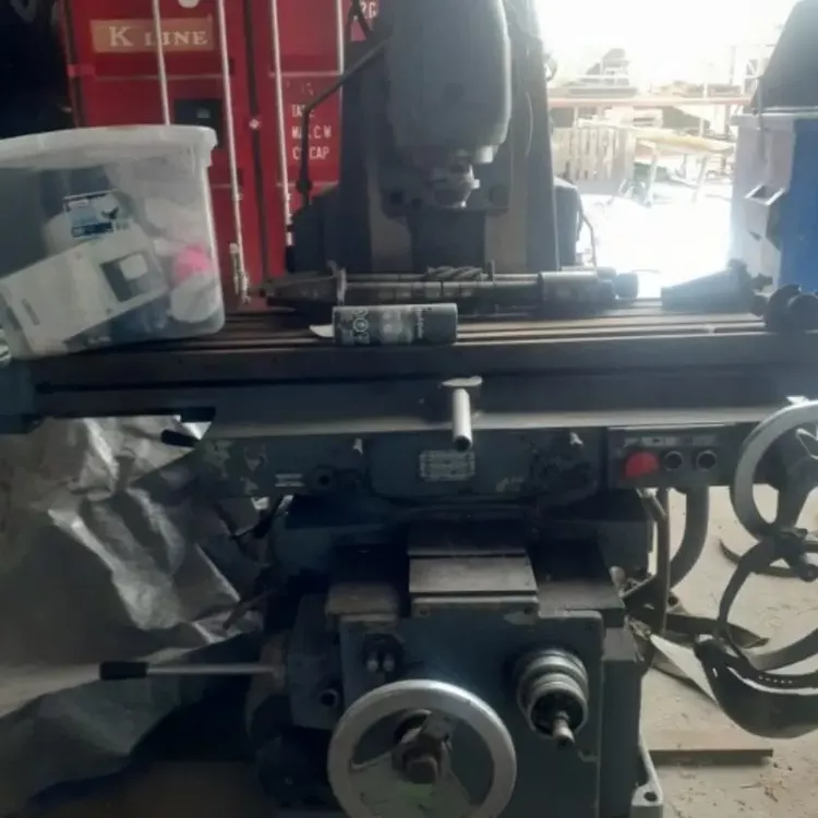 Stanko 6R-82 Knee Mill