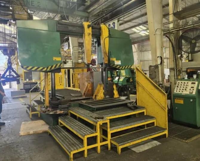 DoAll C4048M  Horizontal Dual-Column Band Saw Semiautomatic