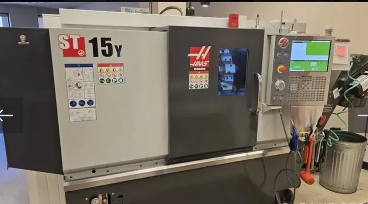 Haas CNC CONTROL 4,000 RPM ST-15Y 5 Axis