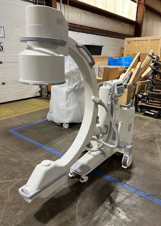 OEC 9900 Elite 12in Vascular 15 C-Arm