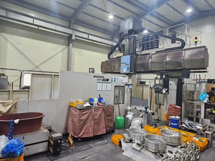 Doosan DCM 3250F 5 Axis