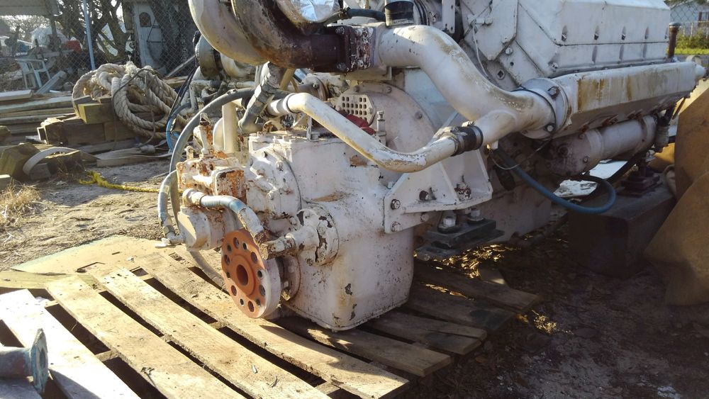 4 Cummins 903 903 Cummins Marine Diesels