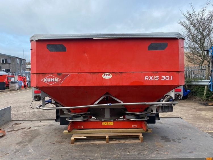 Kuhn Axis 30.1D fertiliser spreader
