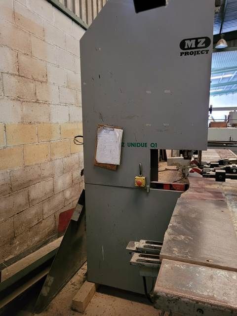 MZ Project UNIDUE 013 AUTOMATIC COPYING BAND SAW