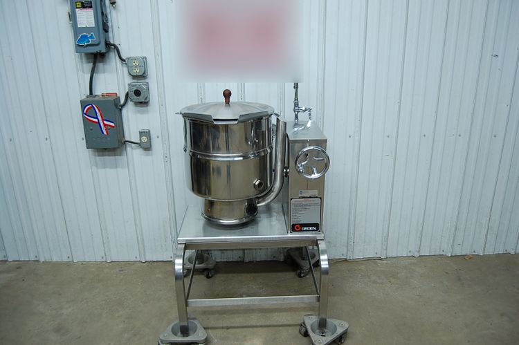 Groen TDB/C-40 Steam Jacketed Tilt Electric Soup Kettle w/ Stand