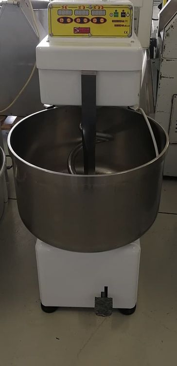 Sigma Spiral dough mixer