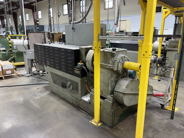 Sterling 3-1/2″ Extruder