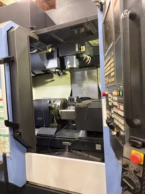 Doosan DNM 200/5AX 5 Axis