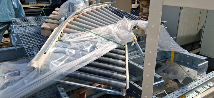 25 Others Langhammer Used Roller conveyor of various dimensions with motors and belts