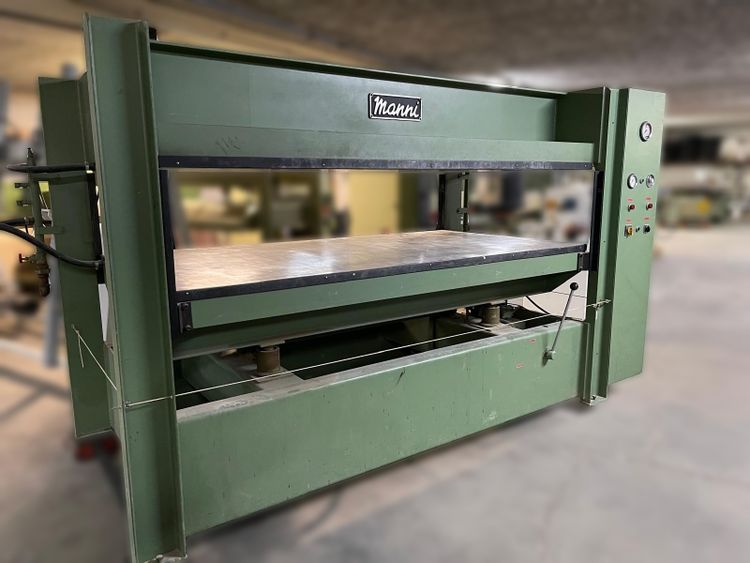 Manni Veneer press