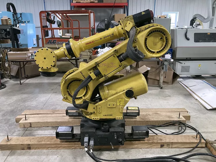 Fanuc R2000iB/210F 6 Axis 460 lb