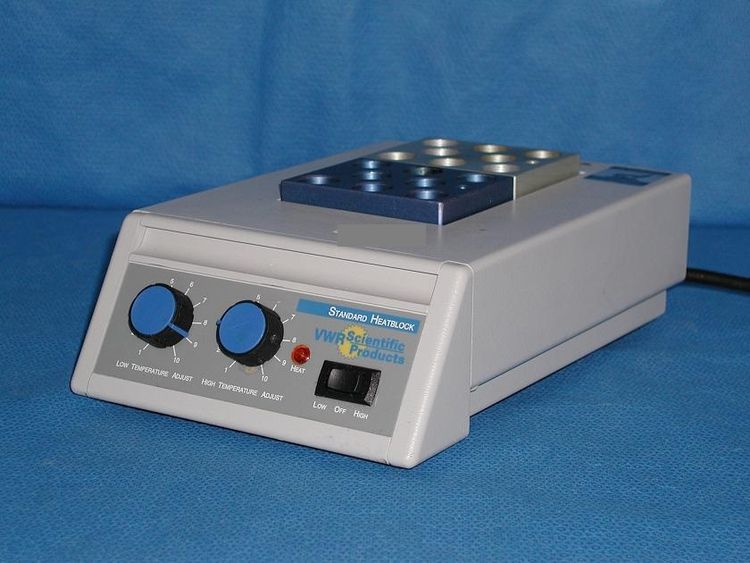 VWR Scientific 13259 - 032 Analog Dry Block Heater