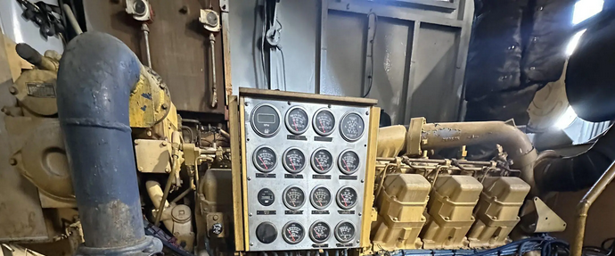 CAT 3512 900 HP