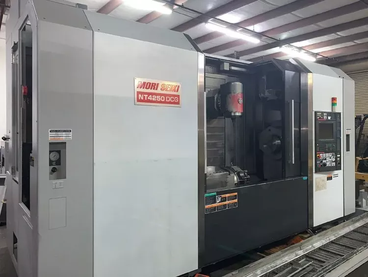 Mori Seiki Mori Seiki MSX-711 III CNC color control 4,000 RPM NT 4250 DCG / SZM 5 Axis
