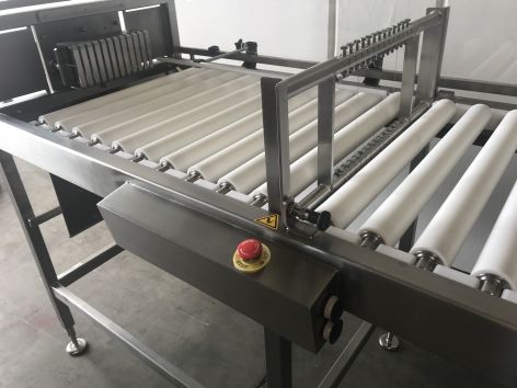 Hard cheese cutting machine