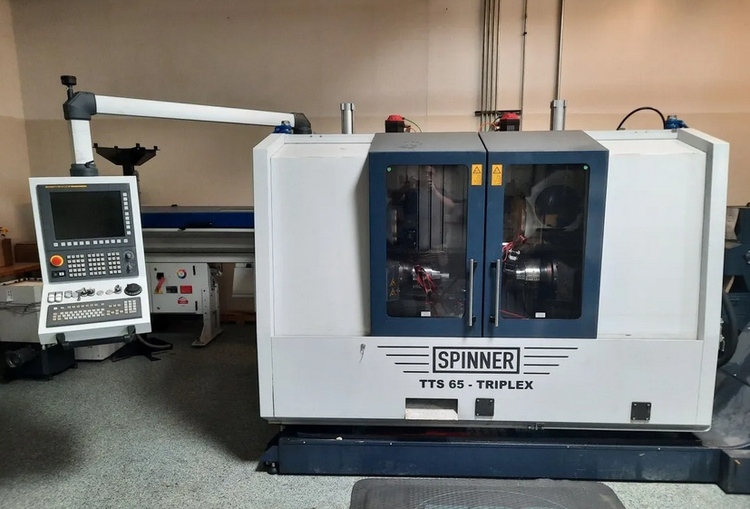 Spinner Fanuc CNC Control 5000 RPM TTS-65 TRIPLEX 8 Axis