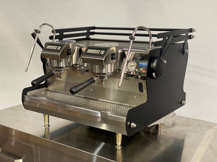Synesso Sabre 2 Group Black Coffee Machine