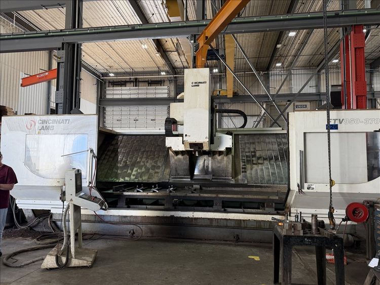 Cincinnati Milacron FTV850-3700 3 Axis