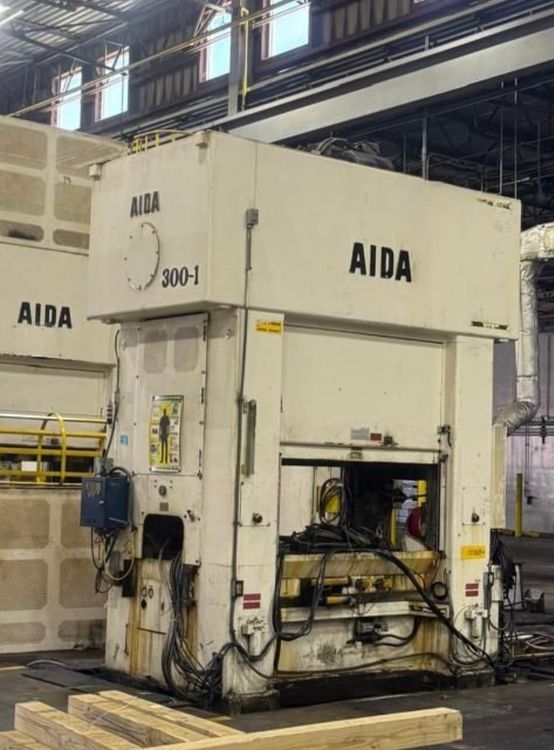 Aida ULX 3000 300 Tons