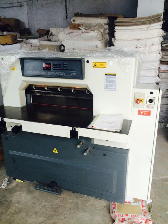 Schneider Senator 76SC