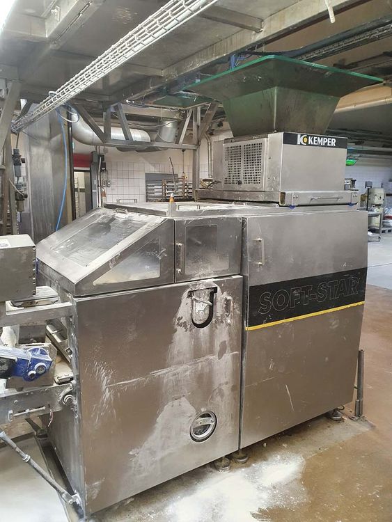 Kemper Soft Star bread roll line