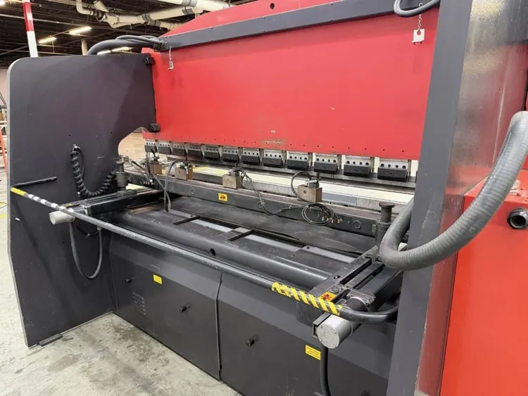 Amada RG100  110 ton capacity