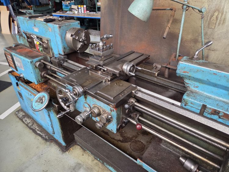 TOS Engine Lathe Variable Speed TRENČÍN SV 18 RA/750