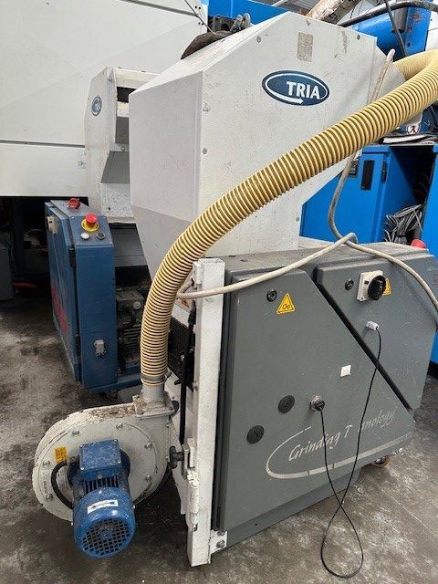 Tria JM42-20 plastic shredder