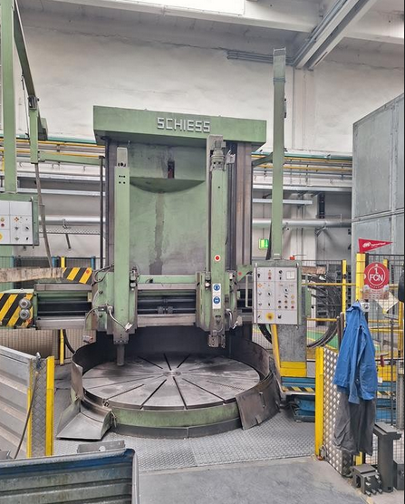 Schiess 25 DKE 250   Swing diameter: 2500 mm
