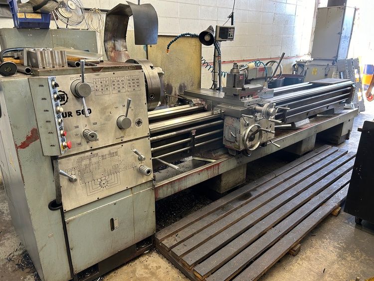 Toolmex Engine Lathe Variable TUR560