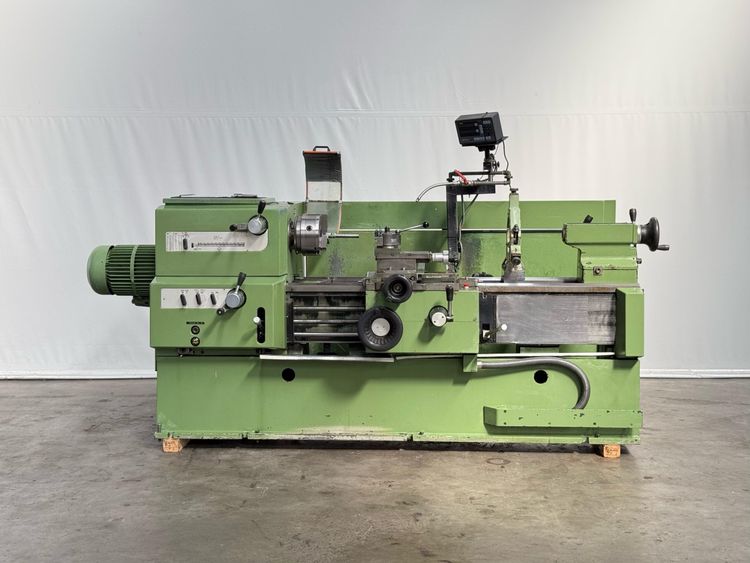 Boehringer Engine Lathe 2240 rpm VDF DUE 560